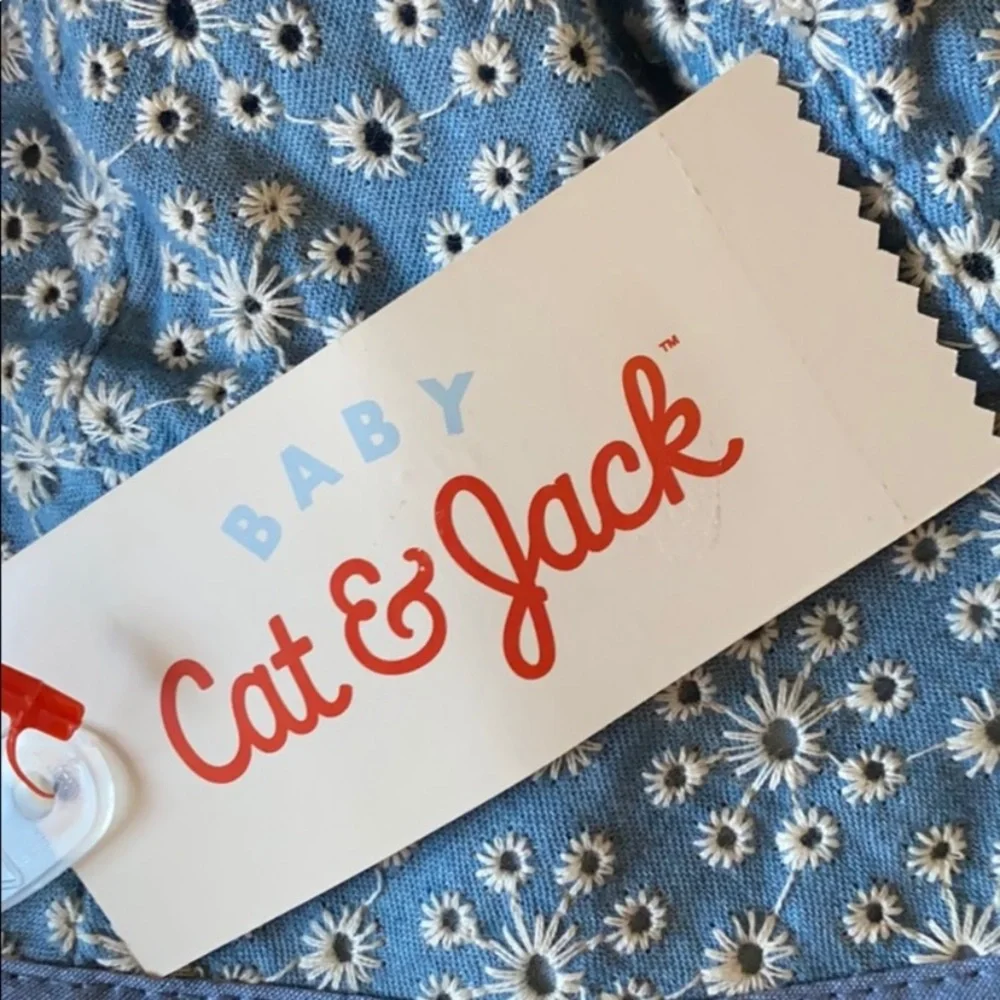 Cat and Jack 100% Cotton Chambray Bucket Hat With Chin Straps 12-24M